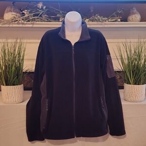 Black Full-Zip Fleece Jacket with Contrast Panels